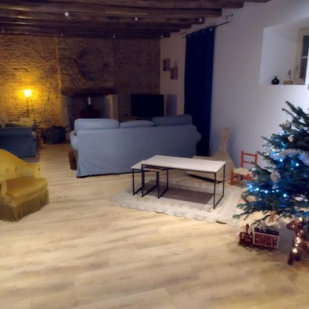 Chez Renou Et Prosperou Maison Typique Du Sarladait Saint-Genies Exteriör bild
