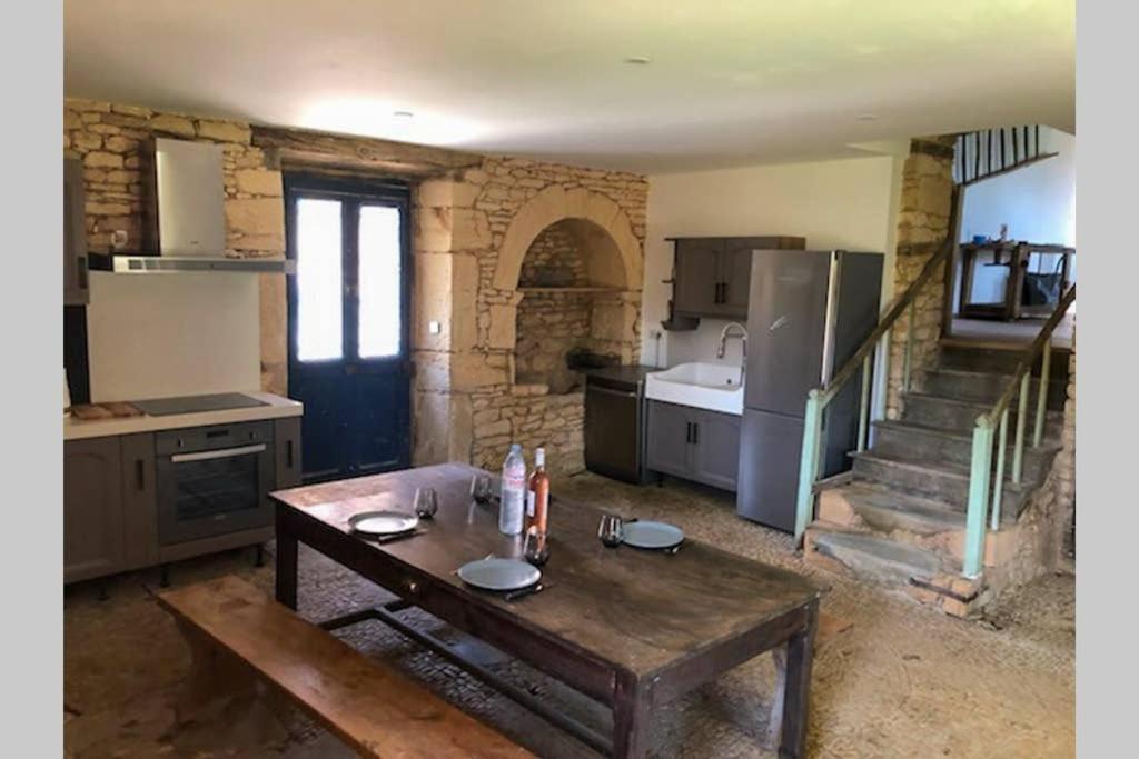 Chez Renou Et Prosperou Maison Typique Du Sarladait Saint-Genies Exteriör bild