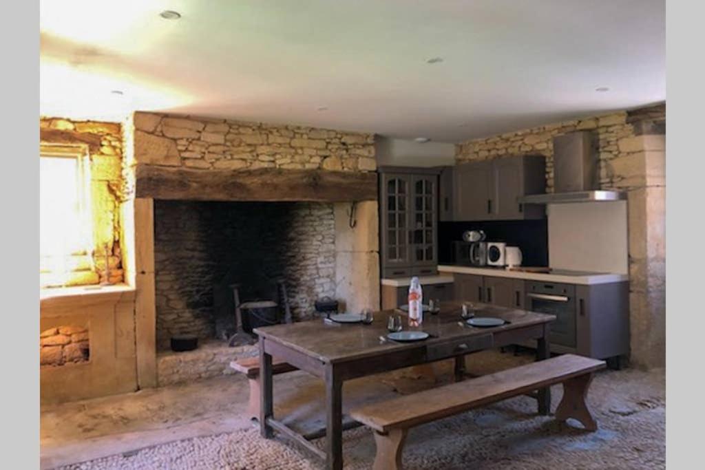Chez Renou Et Prosperou Maison Typique Du Sarladait Saint-Genies Exteriör bild