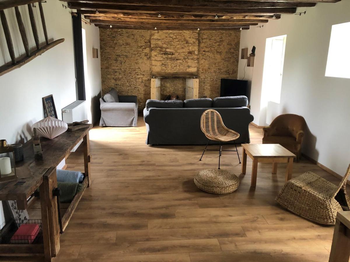 Chez Renou Et Prosperou Maison Typique Du Sarladait Saint-Genies Exteriör bild