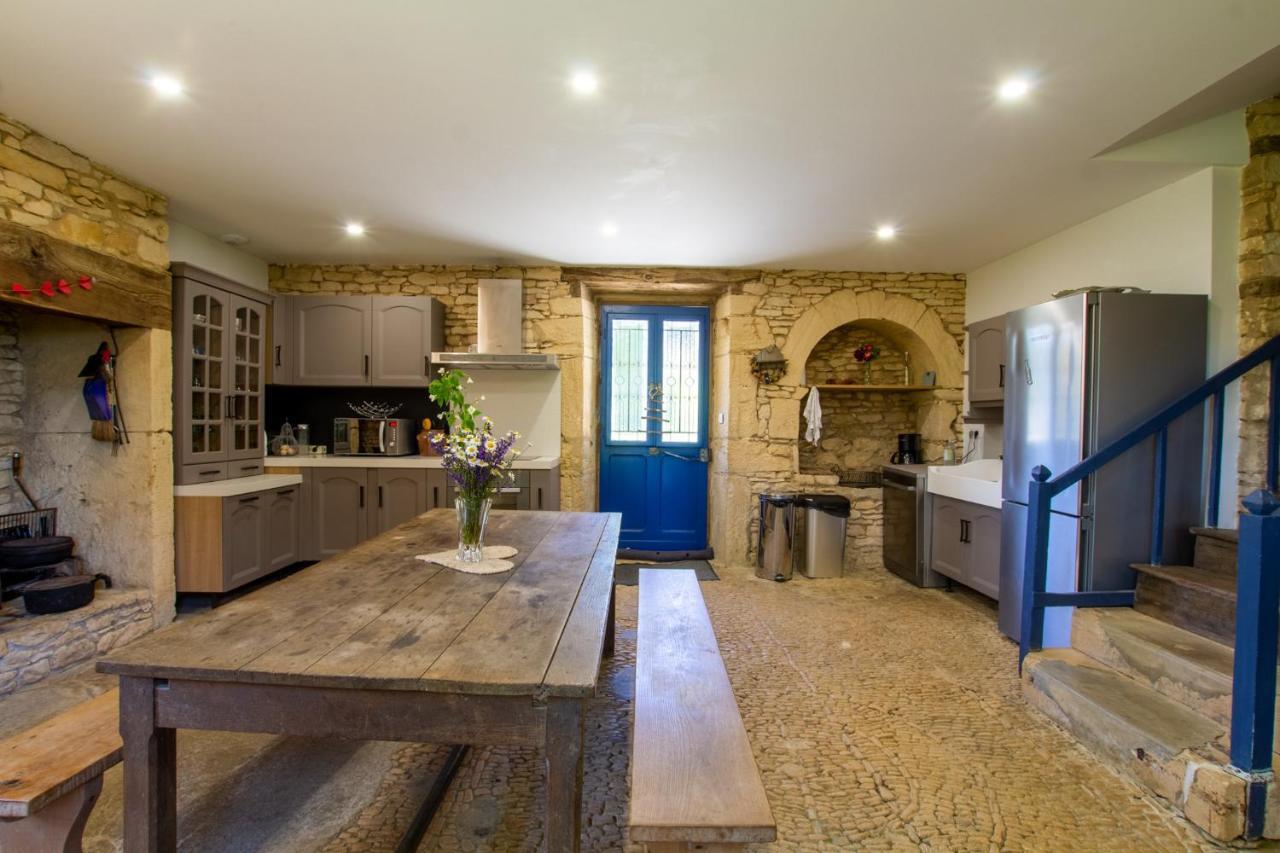 Chez Renou Et Prosperou Maison Typique Du Sarladait Saint-Genies Exteriör bild