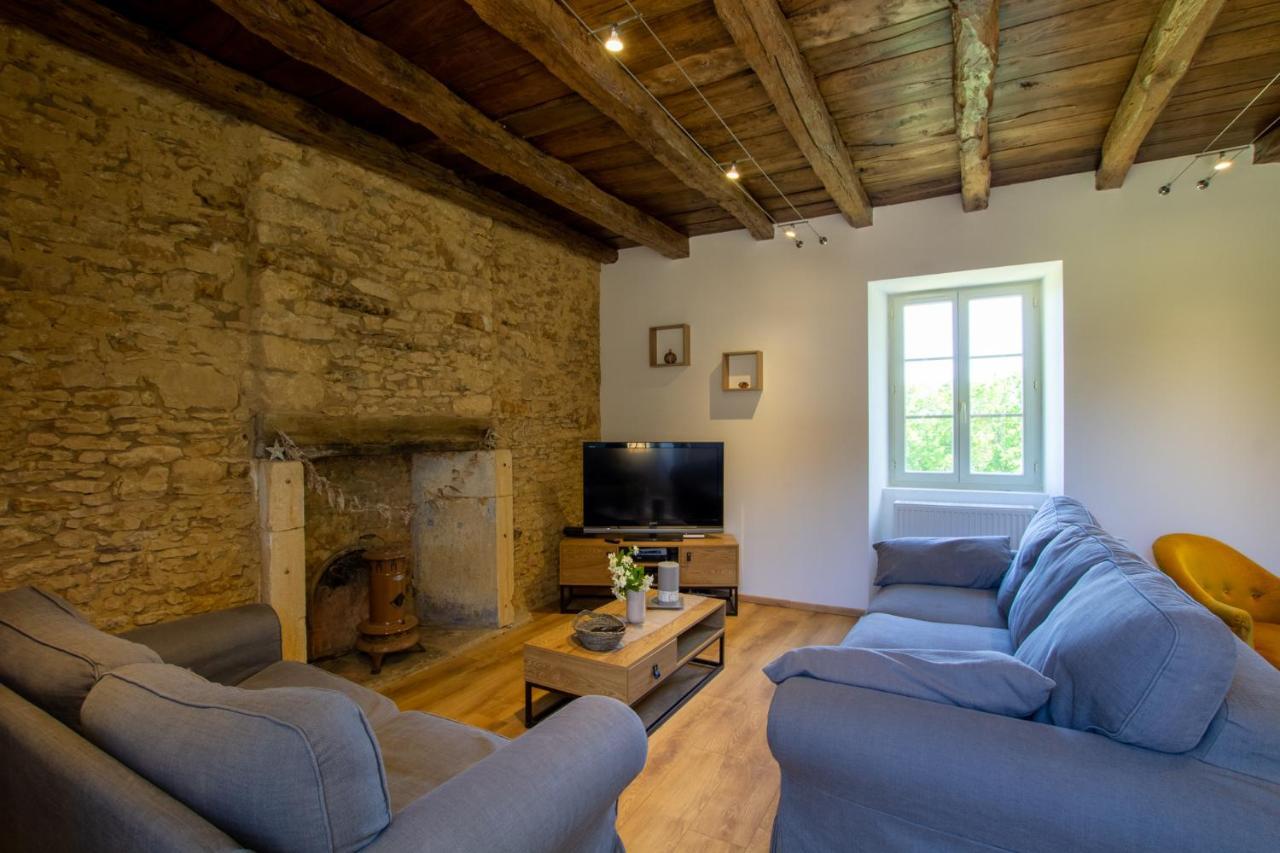 Chez Renou Et Prosperou Maison Typique Du Sarladait Saint-Genies Exteriör bild